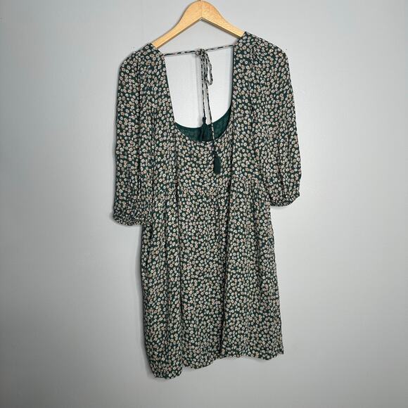 American Eagle Women’s Green Square Neck Daisy Mini Scoop Back 3/4 Sleeve Dress - Picture 6 of 10